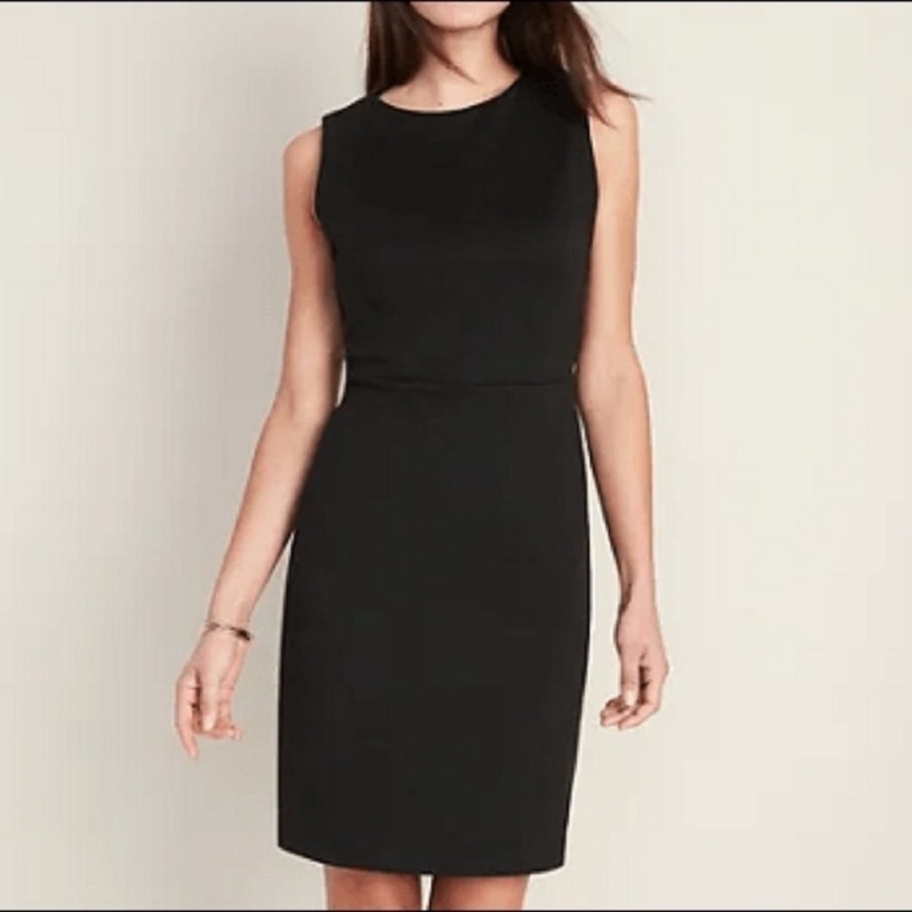 Old Navy Black Sleeveless Knee-Length Sheath Dress